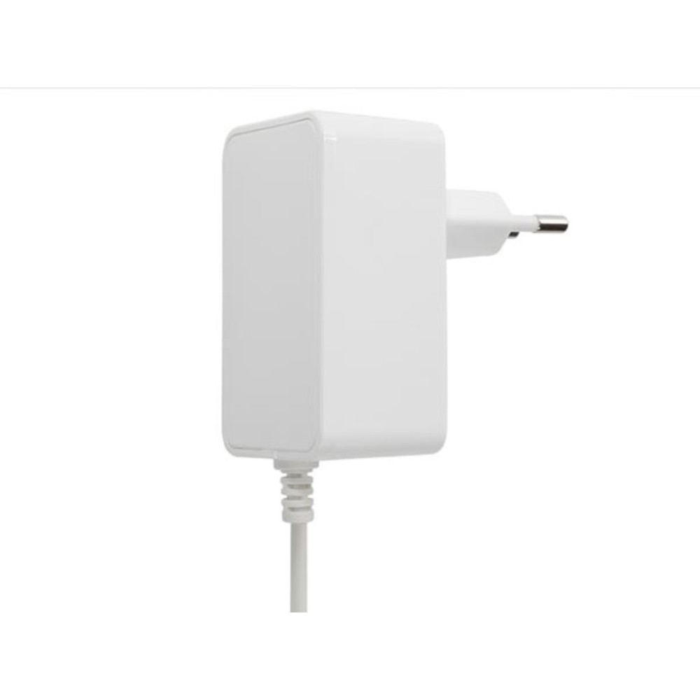 CHARGEUR COMPACT AVEC CONNEXION USB - 5 VCC - 3 A max. - 15 W. max. - TYPE C