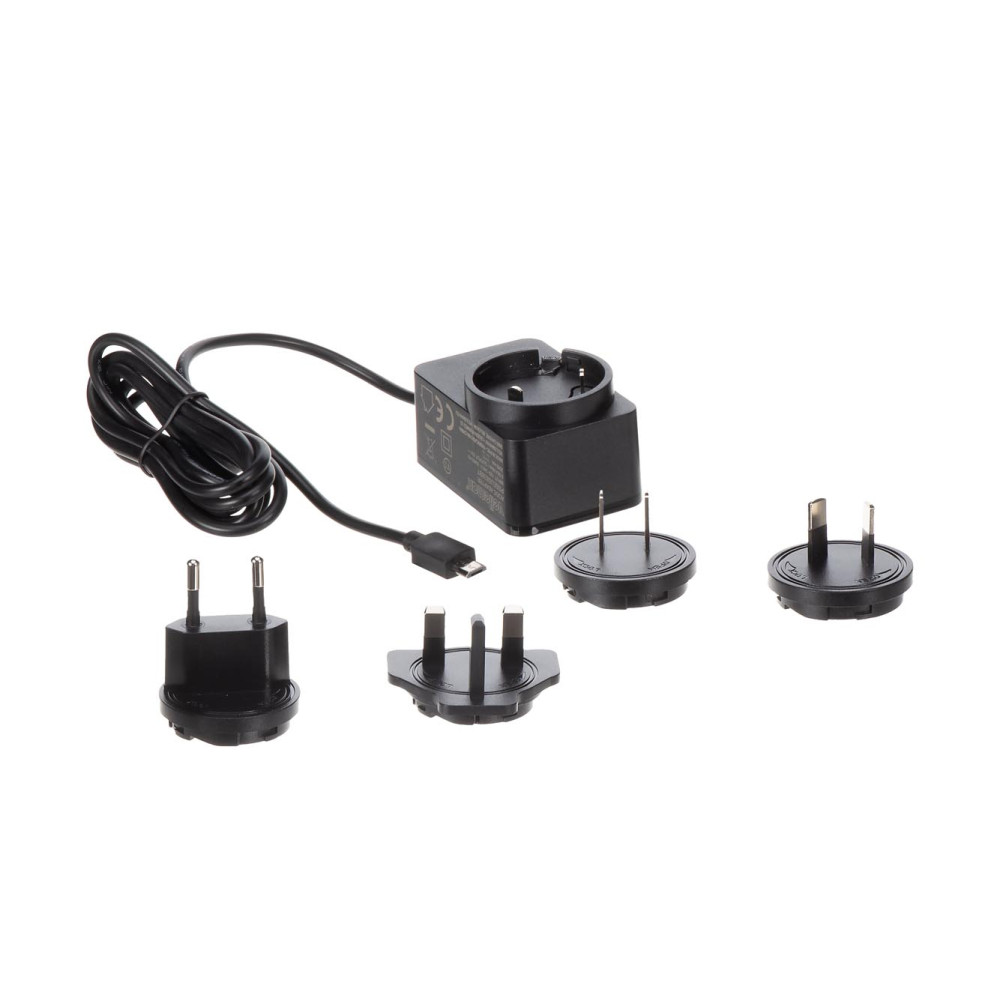 CHARGEUR UNIVERSEL AVEC CONNEXION MICRO USB - 5 V - 2.5 A avec 4 fiches de voyage