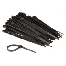 JEU DE SERRE-CÂBLES EN NYLON - 4.6 x 120 mm - NOIR (100 pcs)