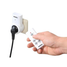 JEU DE PRISES AVEC TÉLÉCOMMANDE (3 PRISES + TÉLÉCOMMANDE)