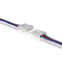 CONNECTEUR POUR FLEXIBLE LED RVB AVEC CÂBLE (MÂLE-FEMELLE)